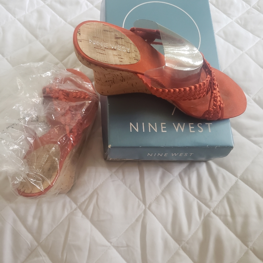 Wedge Sandals - Picture 4 of 4
